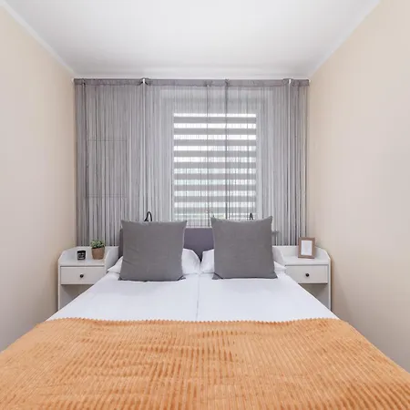 Cosy And Comfortable In By Renters