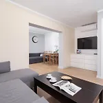 Cosy And Comfortable In By Renters *