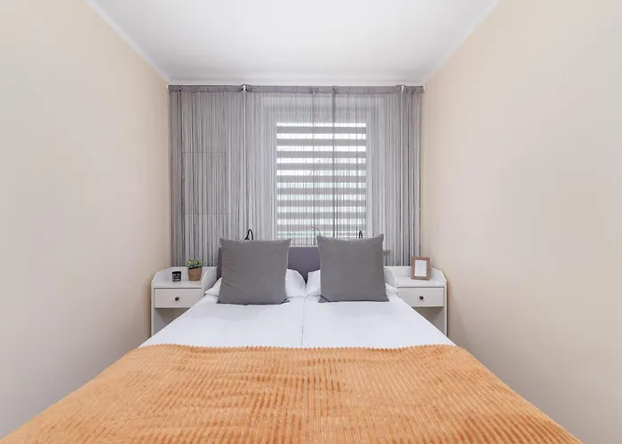 Cosy And Comfortable In By Renters