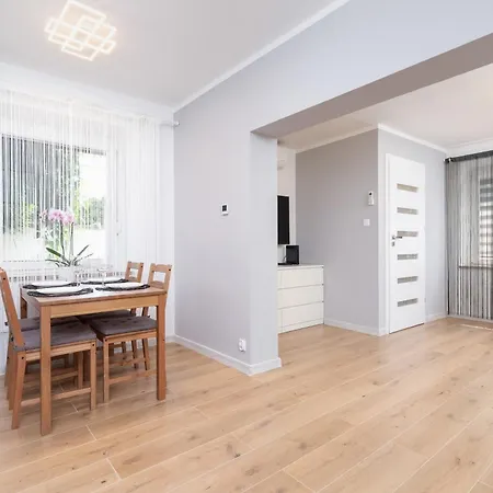 Cosy And Comfortable In By Renters Appartamento