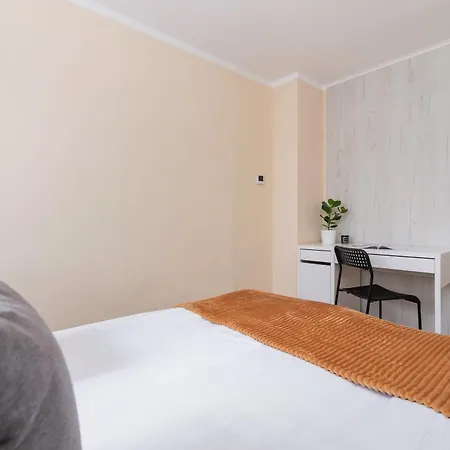 Cosy And Comfortable In By Renters * Kraków
