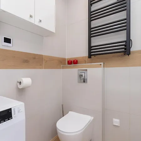 Lägenhet Cosy And Comfortable In By Renters Kraków